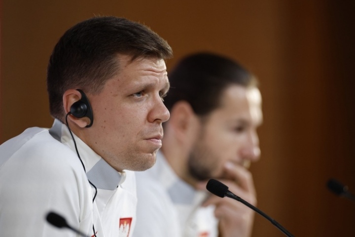 必一运动登录入口-什琴斯尼：无法理解前主帅剥夺莱万队长袖标 可能是为新队长立威