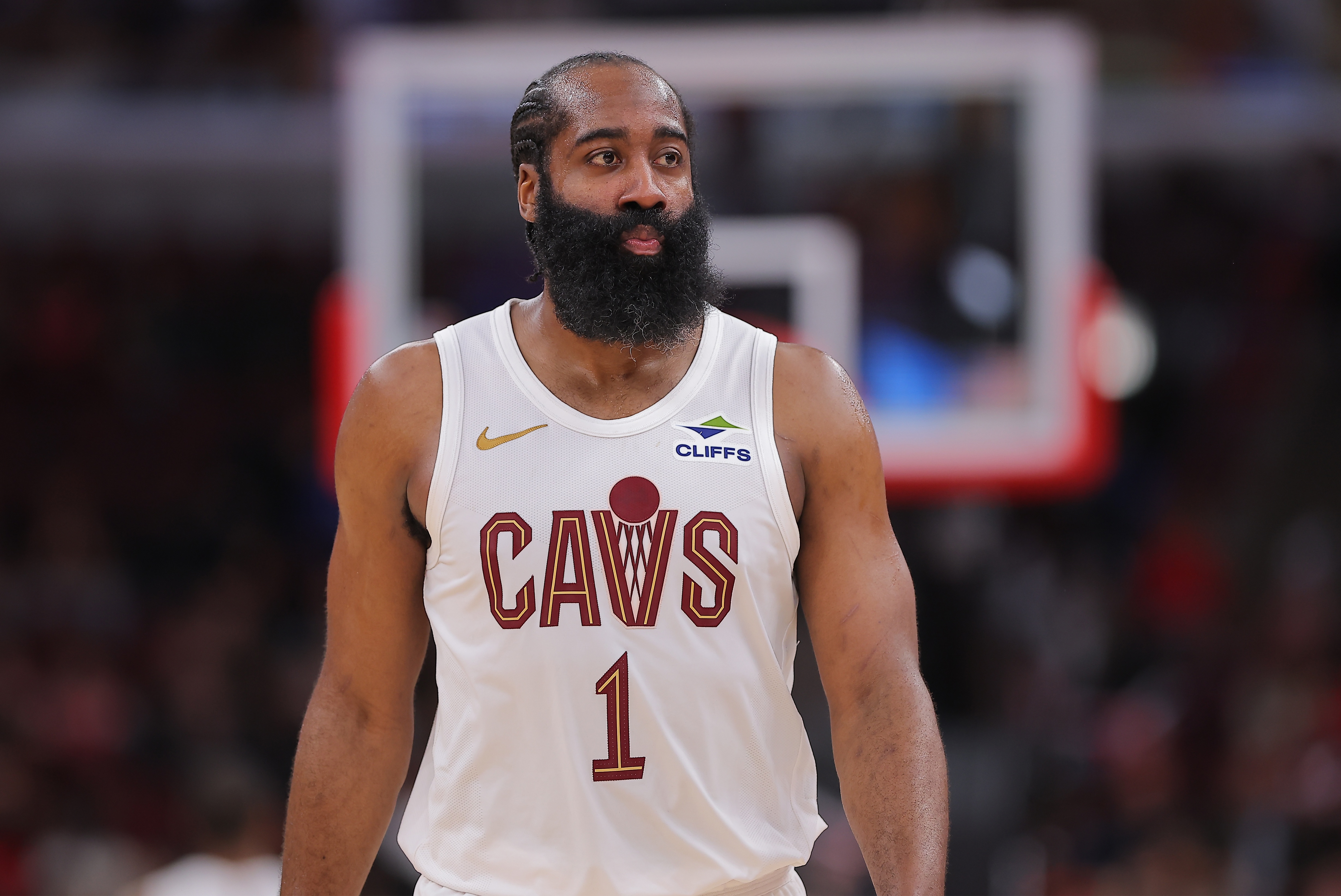 必一运动官方网站-豪赌哈登让骑士已无路可退 若未达预期今夏将迎阵容&amp;管理层大换血