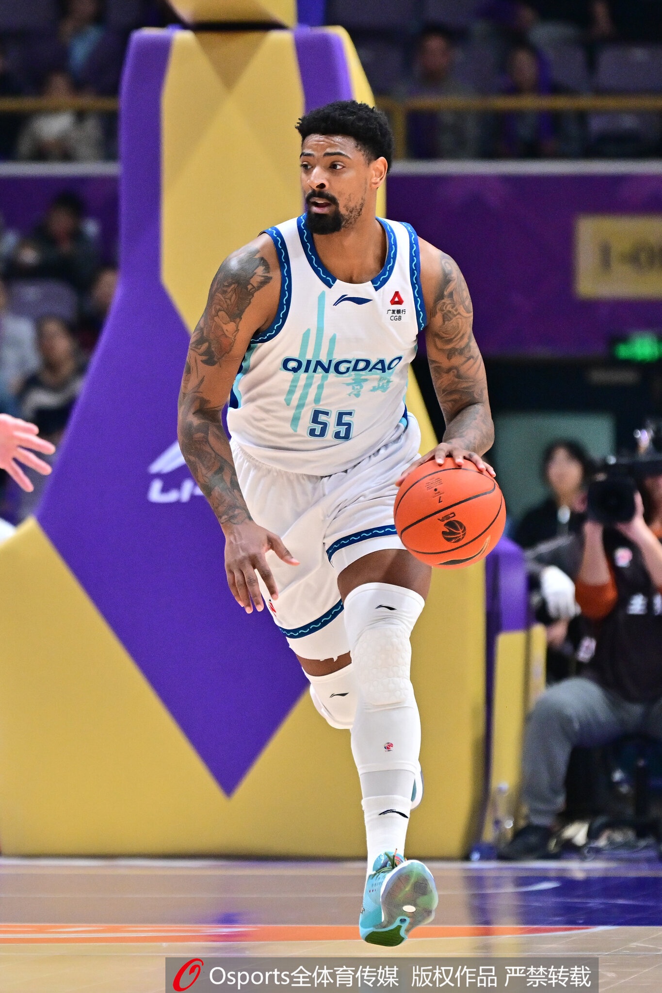 必一运动-乔丹·米奇场均11板荣膺CBA常规赛篮板王 周琦9.1板夺本土篮板王